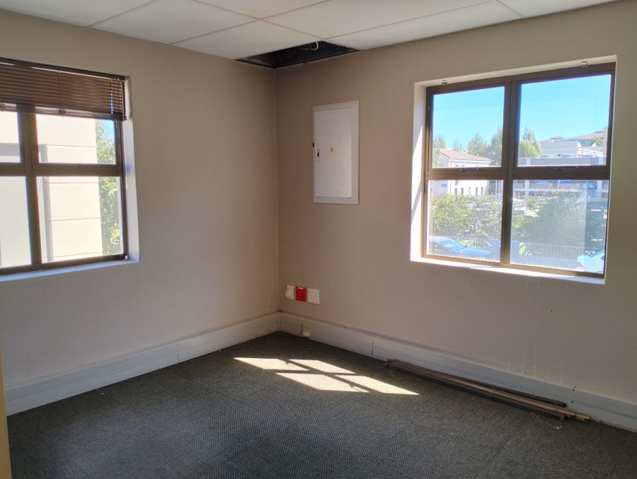 Commercial Property for Sale in Rosenpark Western Cape